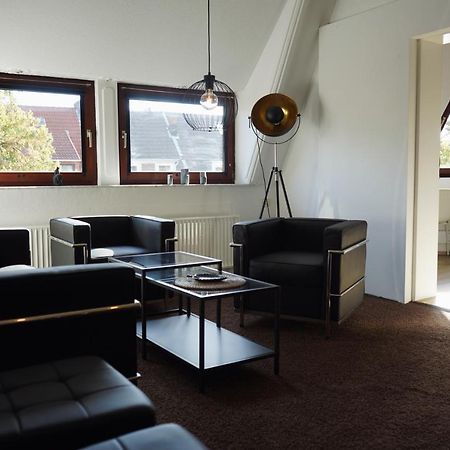 Ferienwohnung unique: geräumig - BHF-nah - parkplatz - netflix BRE Exterior foto