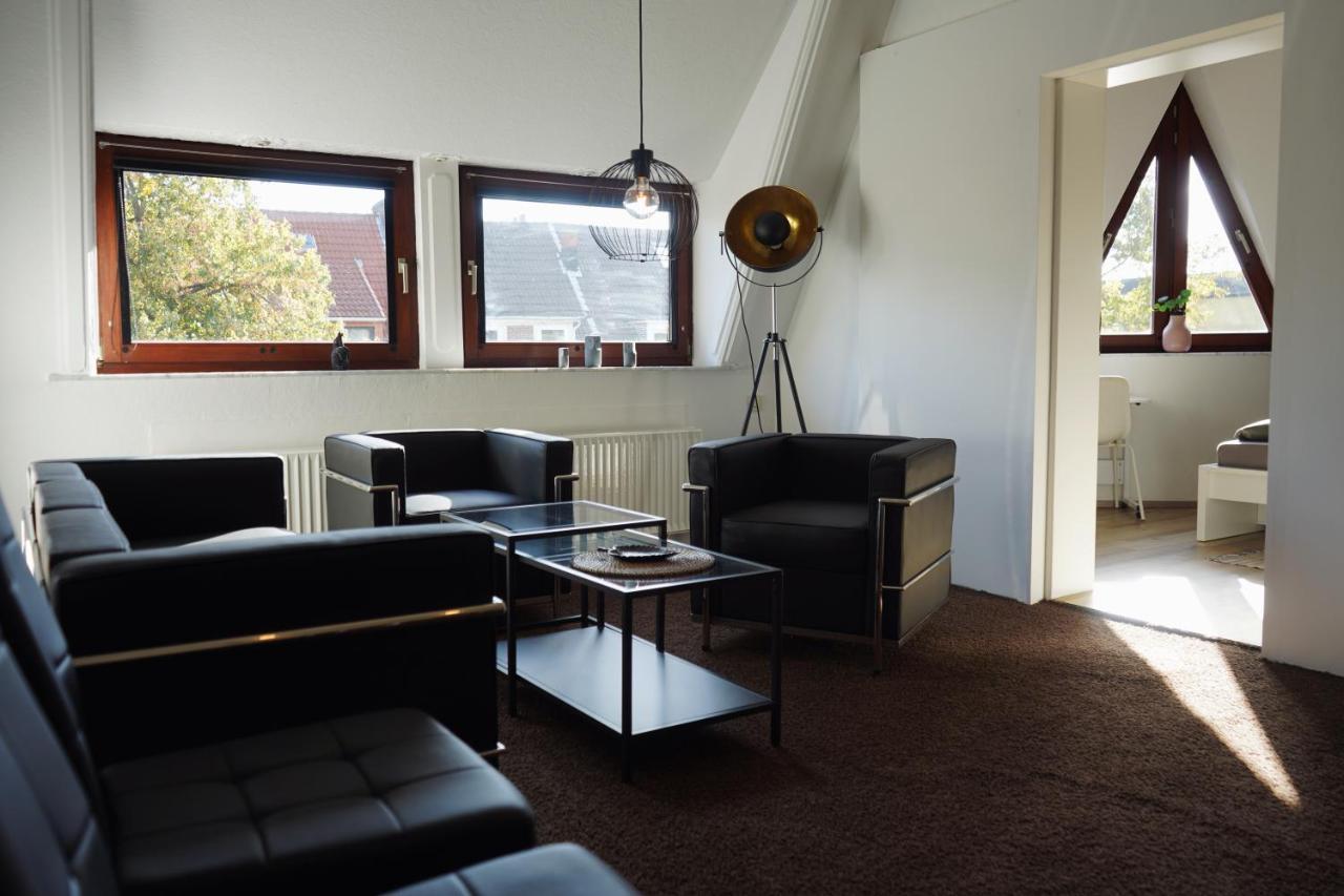 Ferienwohnung unique: geräumig - BHF-nah - parkplatz - netflix BRE Exterior foto